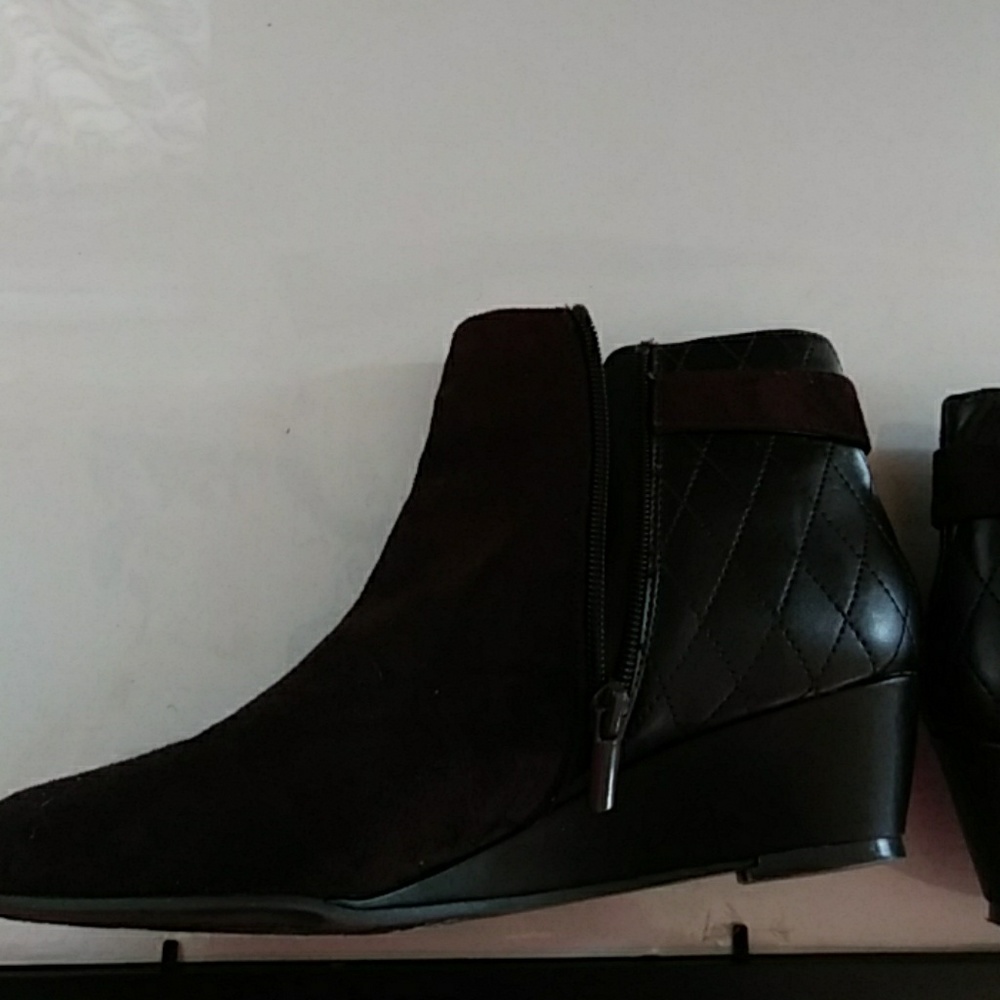 Booties - Picture 3 of 6